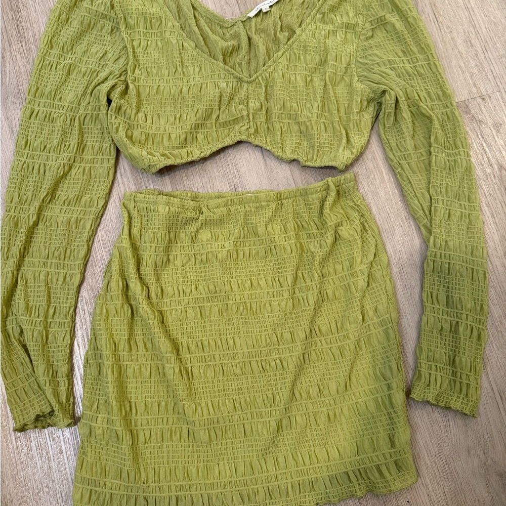 Elegant Textured Green Skirt Set
